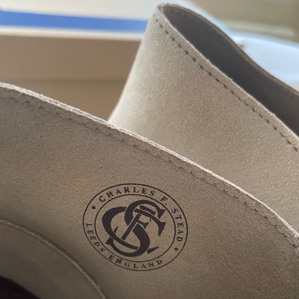 Clarks Men's Sand Suede Desert Boots. Size 7M. NWT in box. - Picture 8 of 10